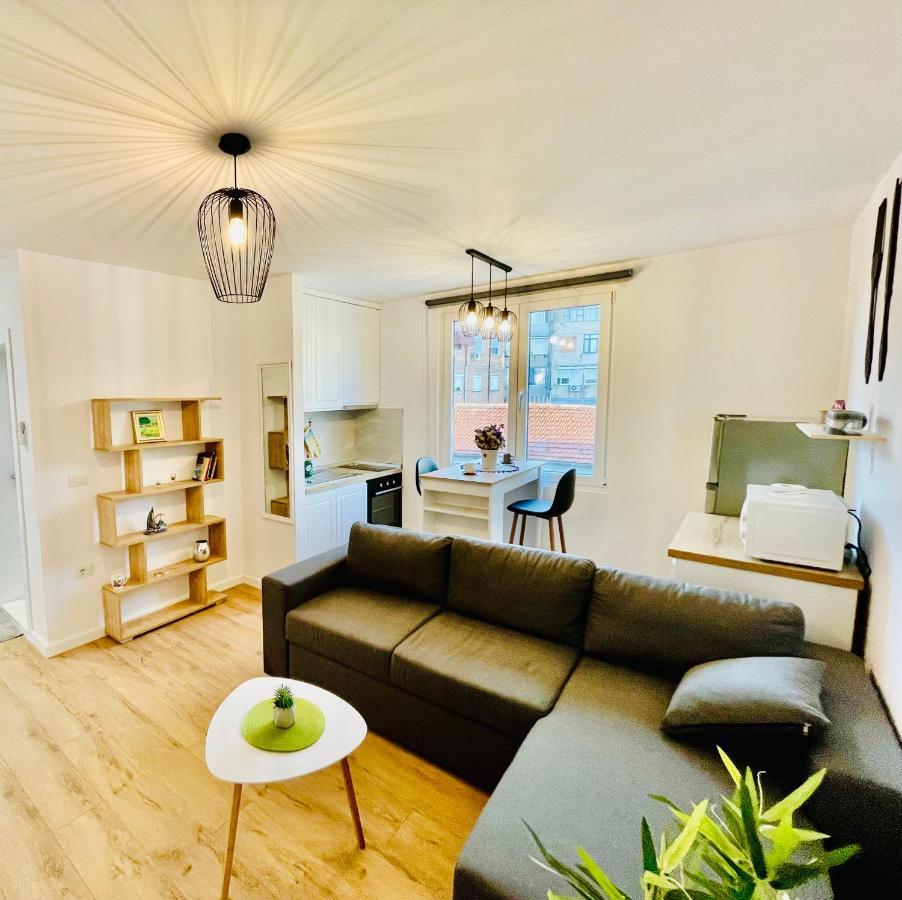 Central Apartment 2, Tirana Eksteriør billede