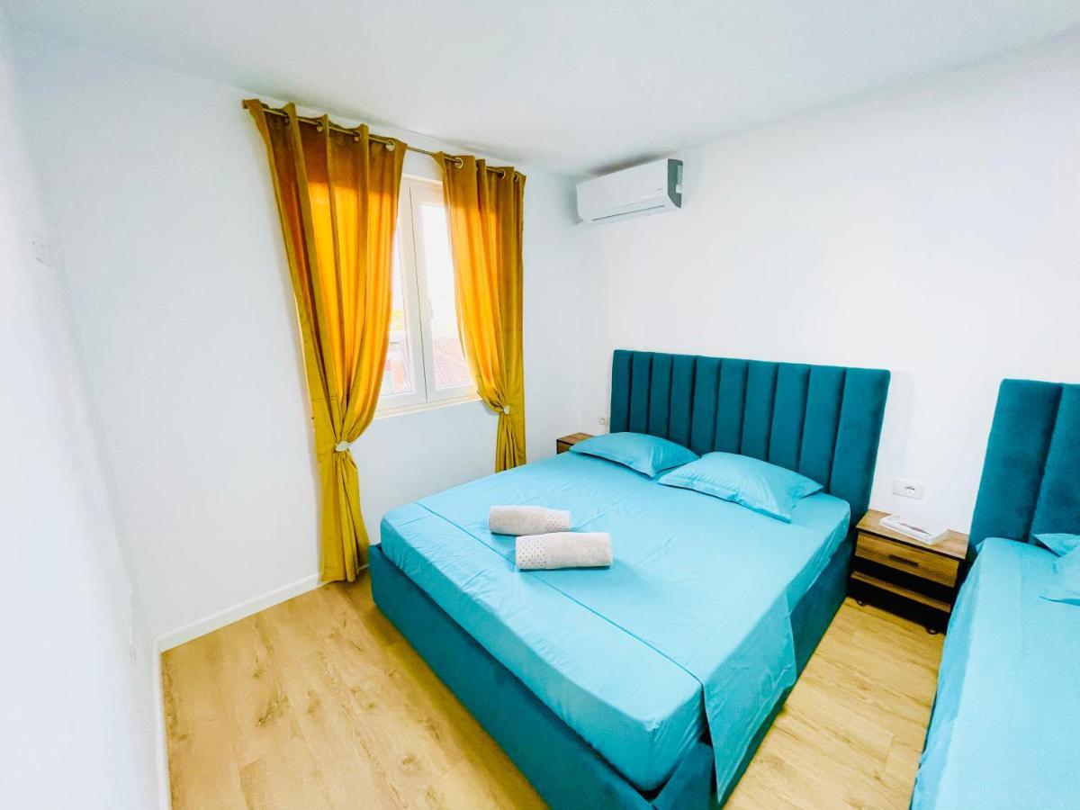 Central Apartment 2, Tirana Eksteriør billede