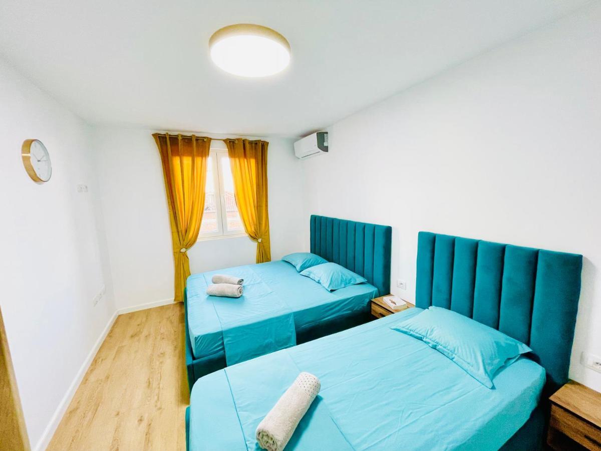 Central Apartment 2, Tirana Eksteriør billede