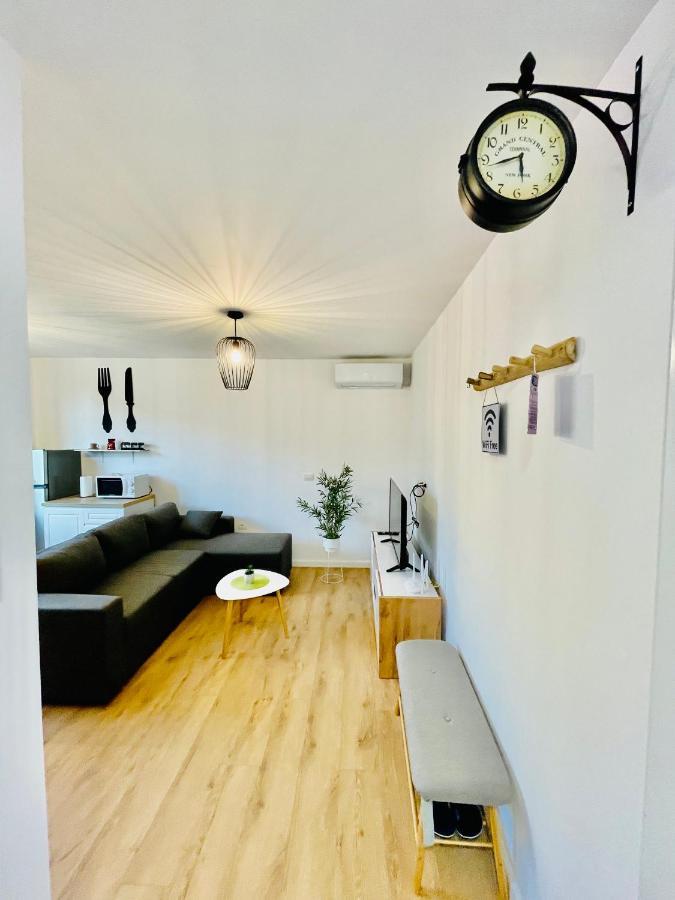 Central Apartment 2, Tirana Eksteriør billede