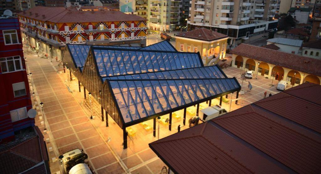 Central Apartment 2, Tirana Eksteriør billede