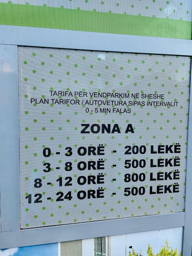Central Apartment 2, Tirana Eksteriør billede
