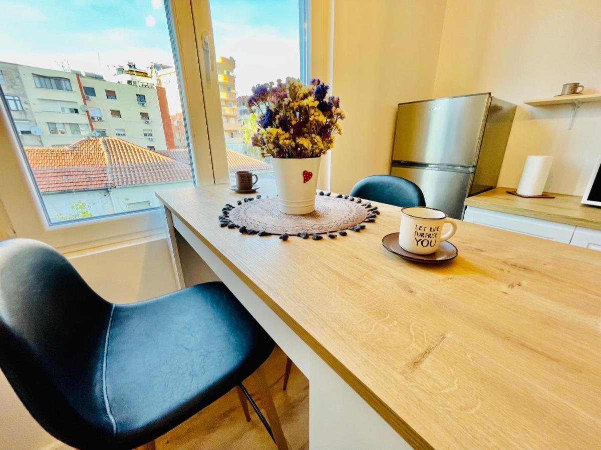 Central Apartment 2, Tirana Eksteriør billede